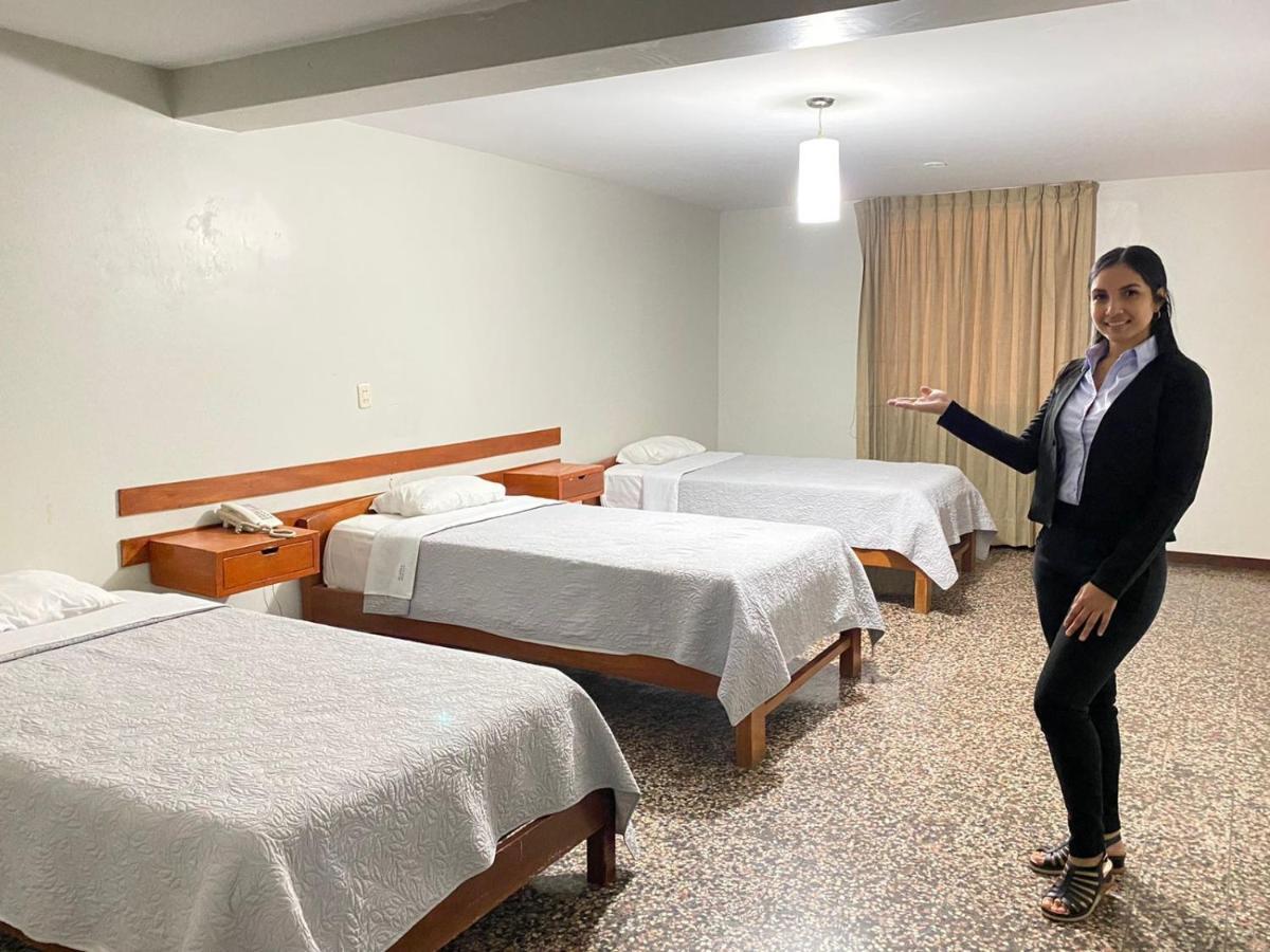Hotel Plazza Чиклайо Екстериор снимка