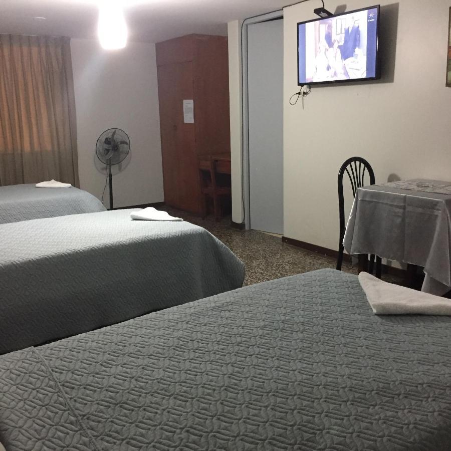 Hotel Plazza Чиклайо Екстериор снимка